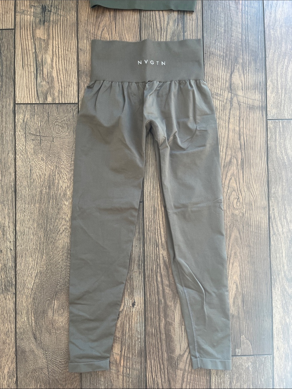 NVGTN Olive Green Crop Top & Leggings Matching Set - Picture 4 of 5